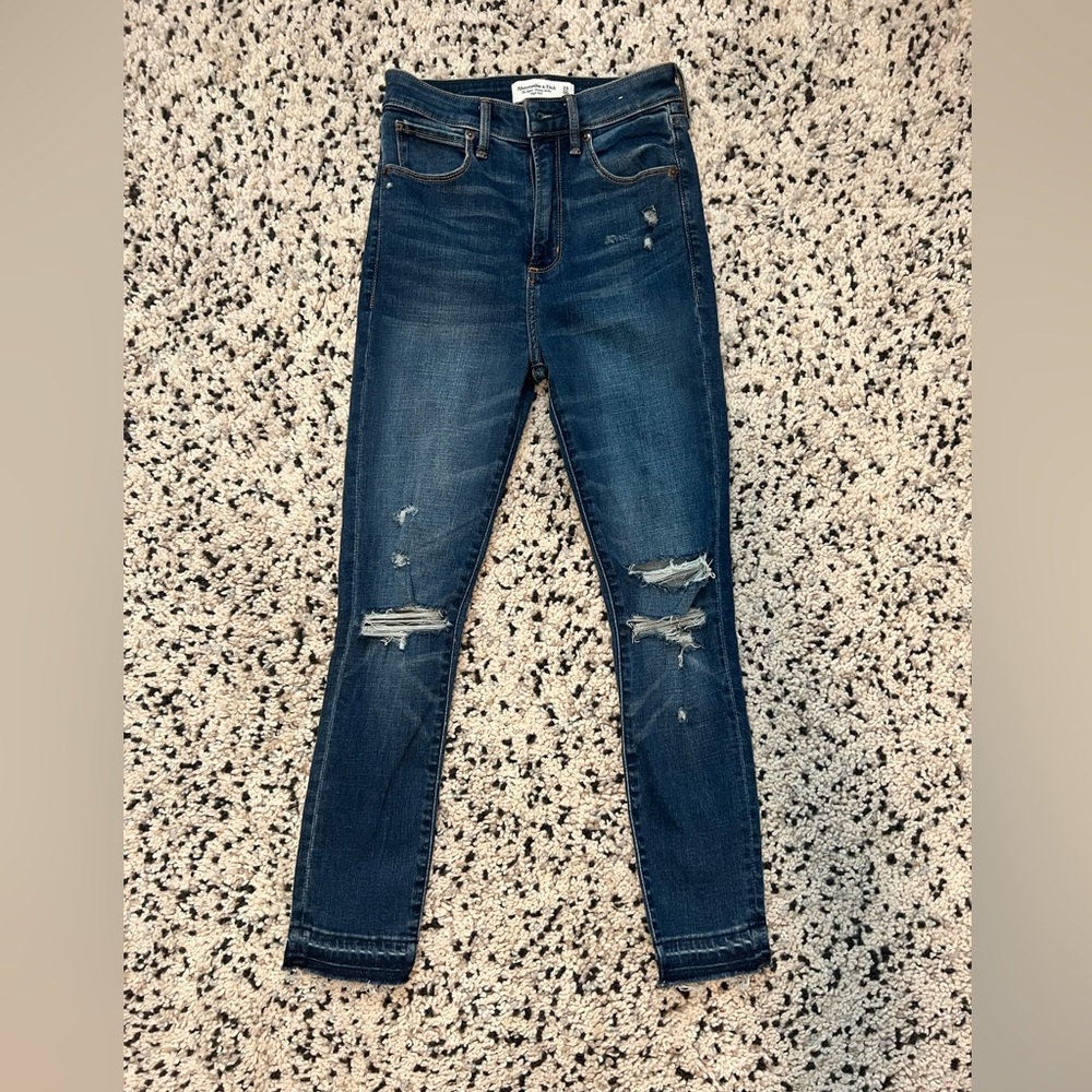 New without tags Abercrombie & Fitch  super skinny ankle high rise